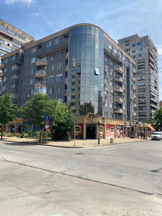 Iva Luxury Apartament Ruse Exterior foto
